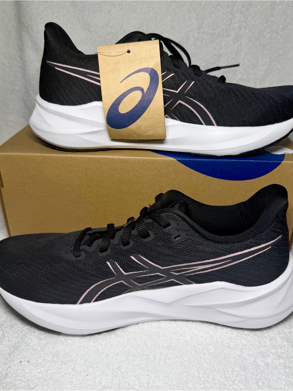 Asics versablast 4 size 8.5 women’s
